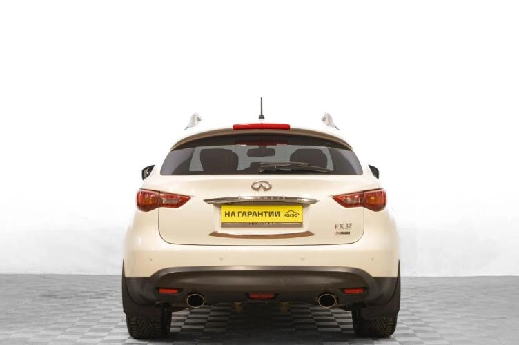 Infiniti FX37 5 из 6