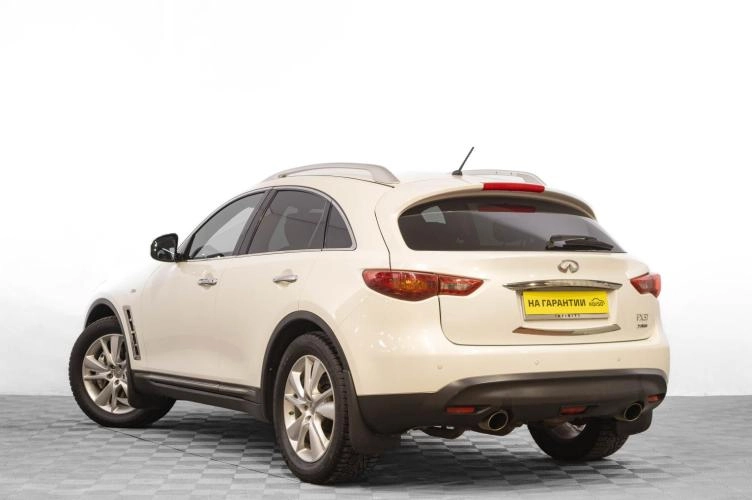Infiniti FX37 6 из 6