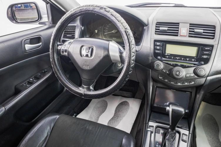 Honda Accord 16 из 25