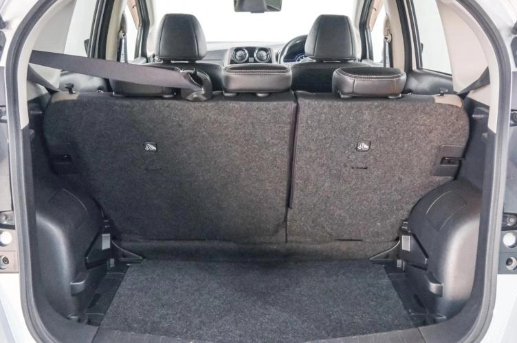 Nissan Note 24 из 24