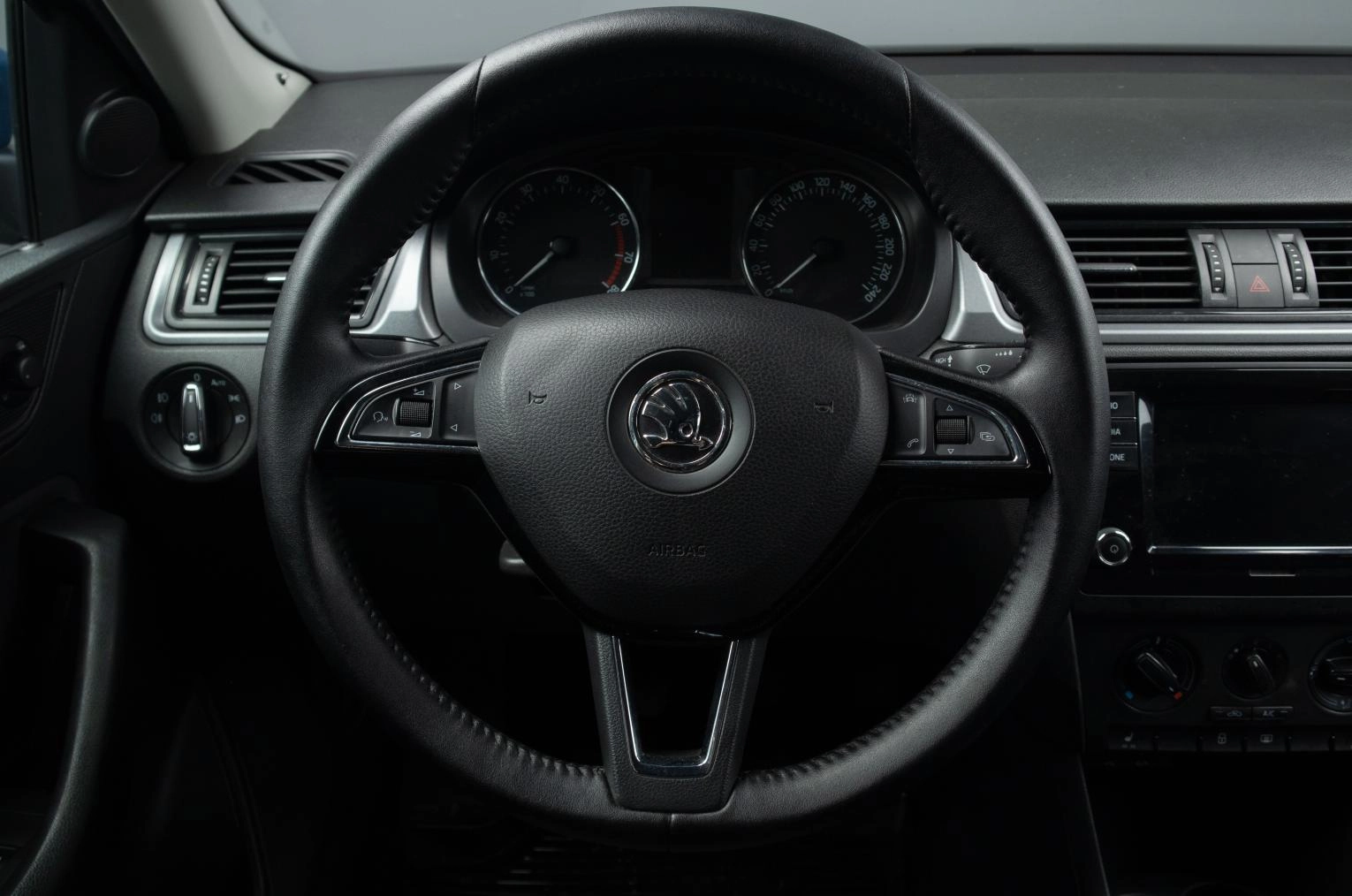 Skoda Rapid 9 из 18