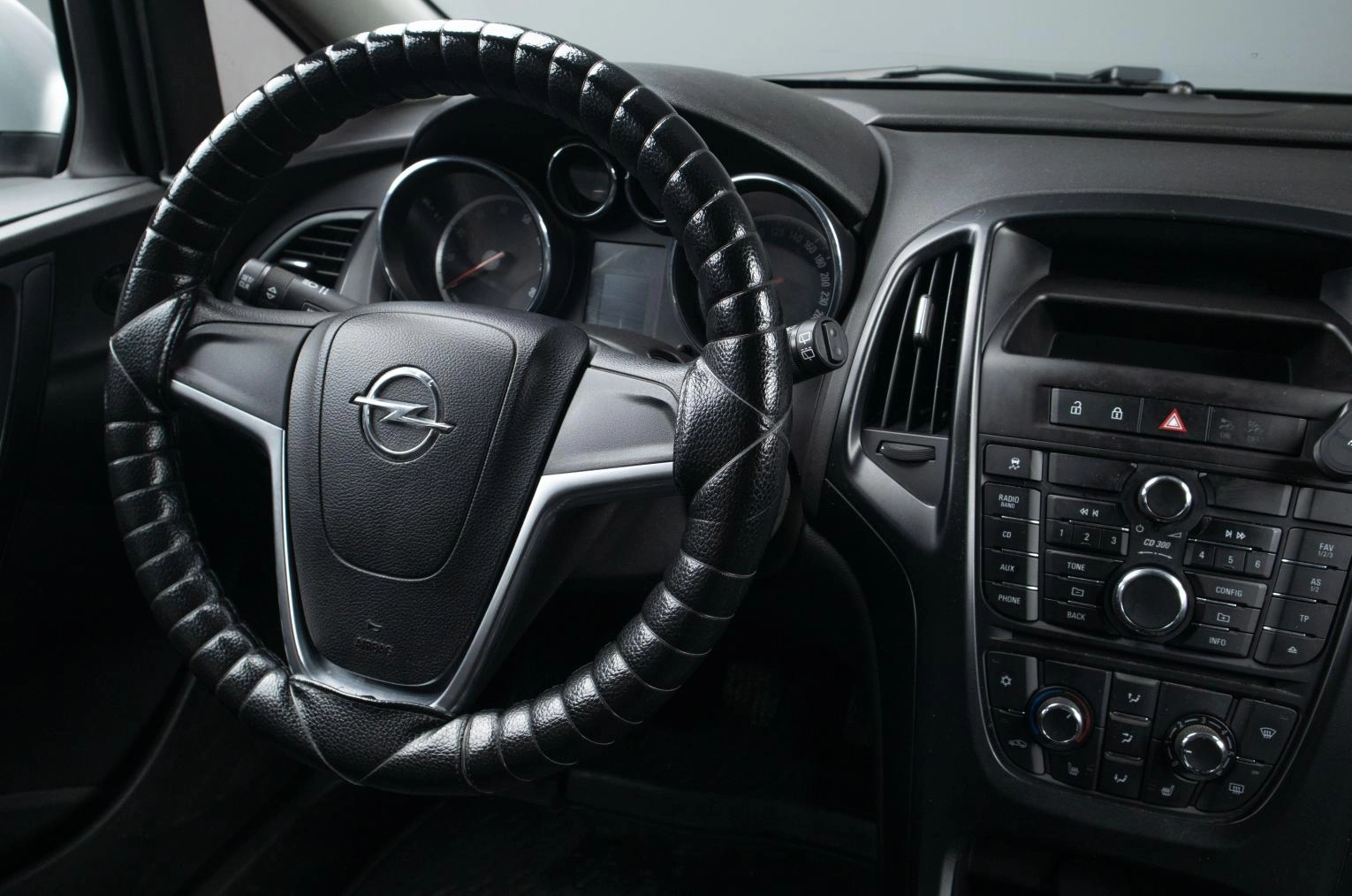 Opel Astra 8 из 15