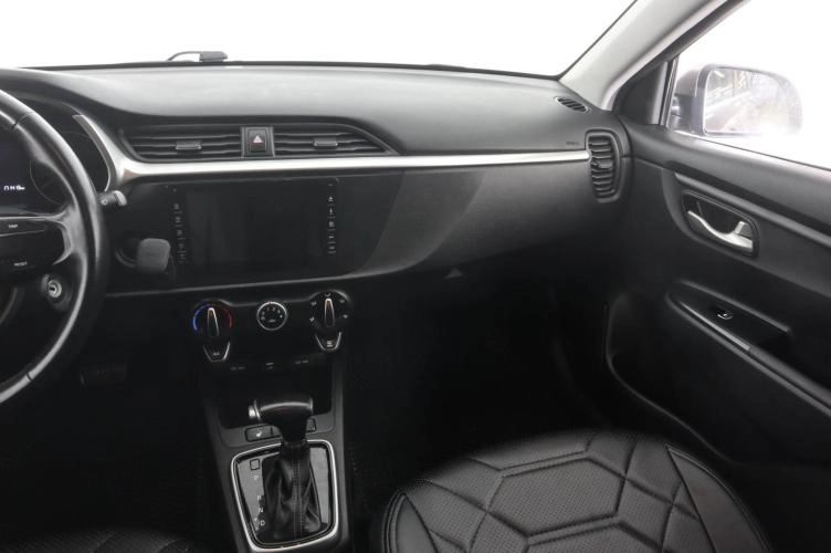 KIA Rio 14 из 23