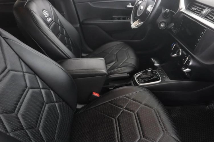 KIA Rio 11 из 23