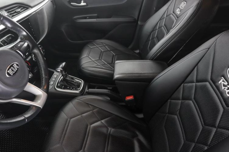 KIA Rio 8 из 23
