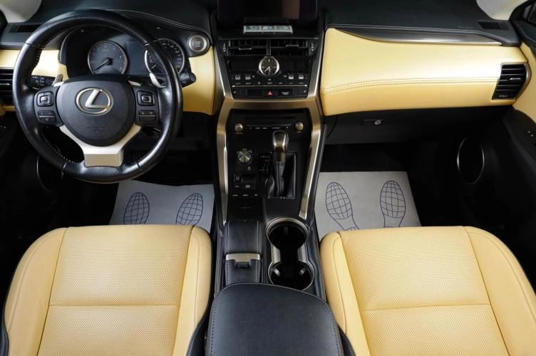 Lexus NX 12 из 22