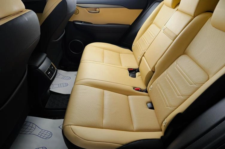 Lexus NX 8 из 22
