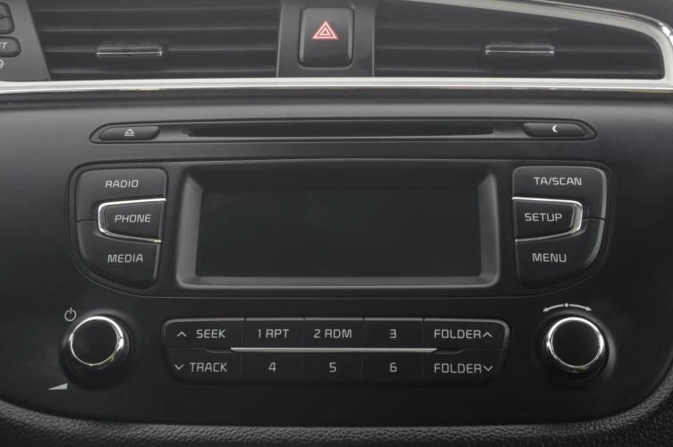 KIA cee'd 18 из 22