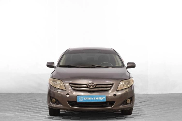 Toyota Corolla 2 из 5