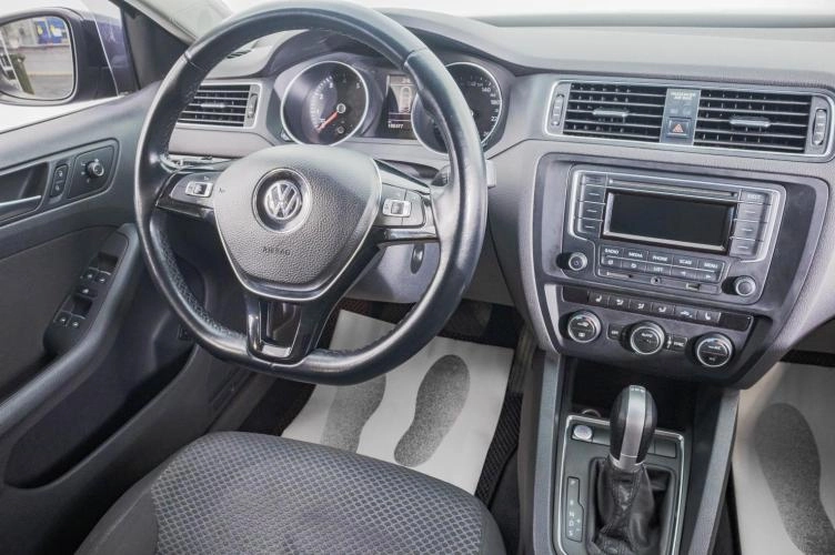 Volkswagen Jetta 18 из 28