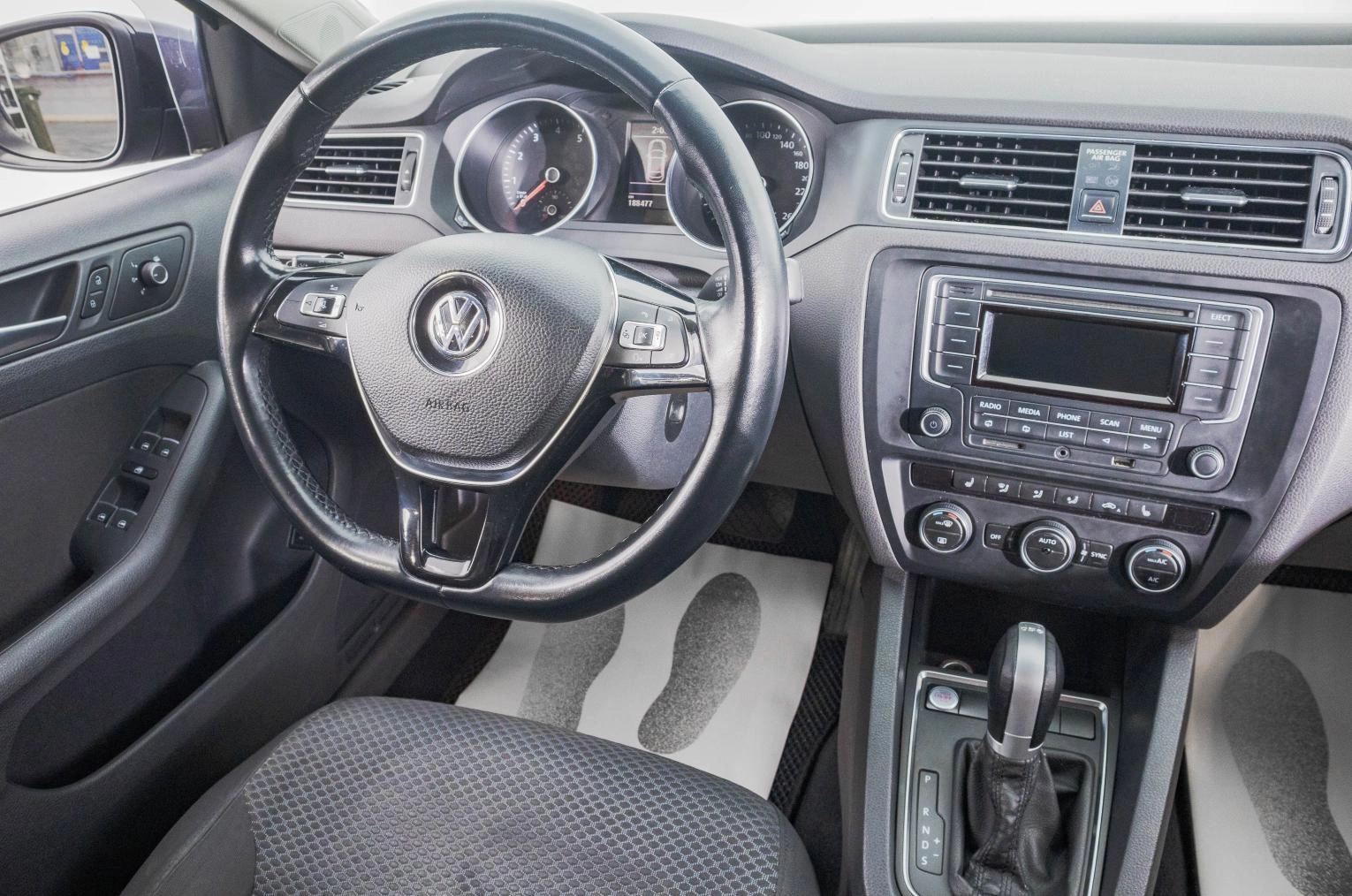 Volkswagen Jetta 18 из 28