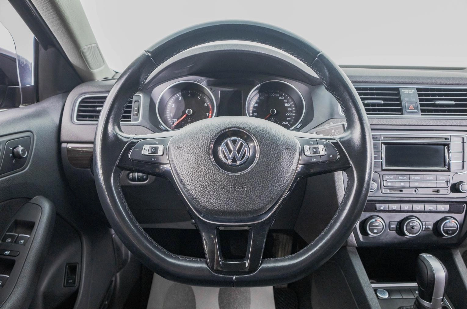 Volkswagen Jetta 15 из 28