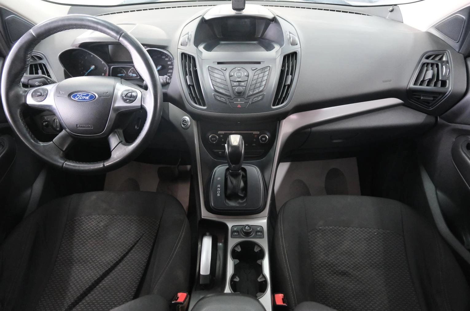 Ford Kuga 14 из 23