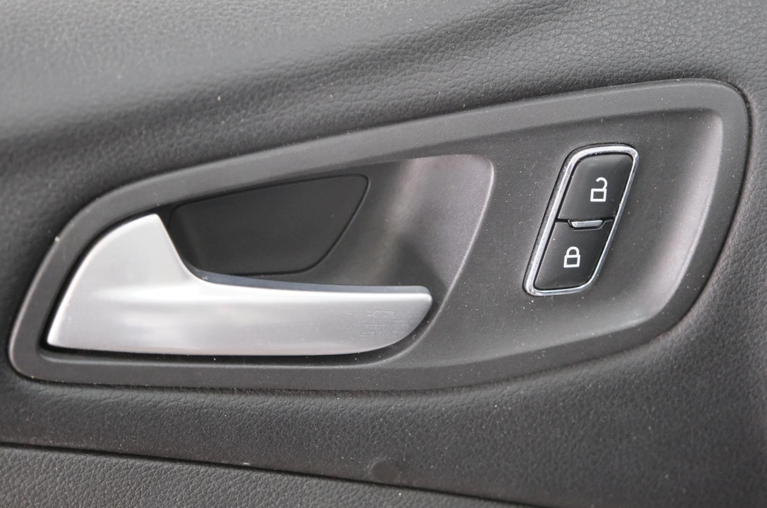 Ford Kuga 9 из 23