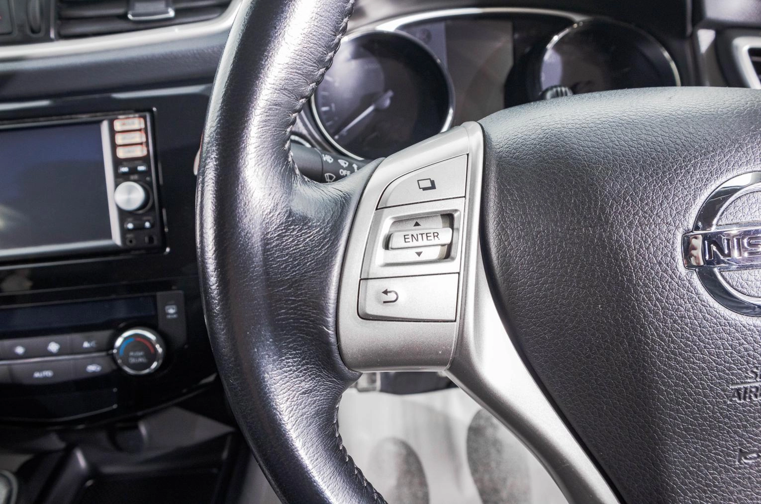 Nissan X-Trail 16 из 27
