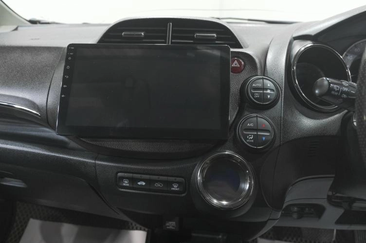 Honda Fit Shuttle 19 из 22
