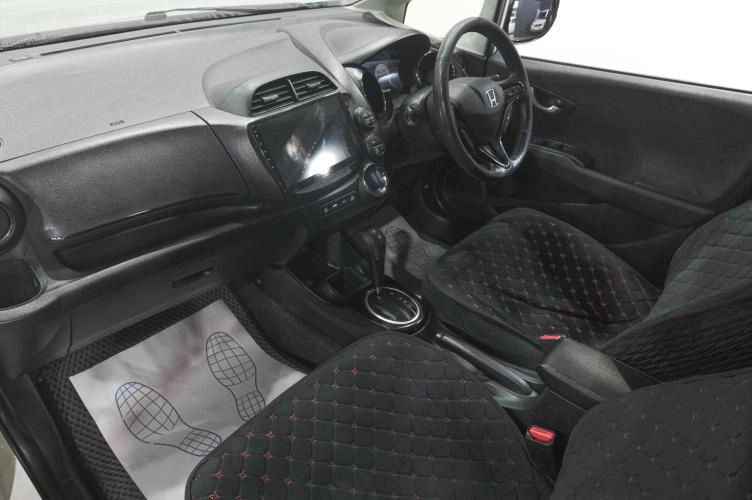 Honda Fit Shuttle 8 из 22