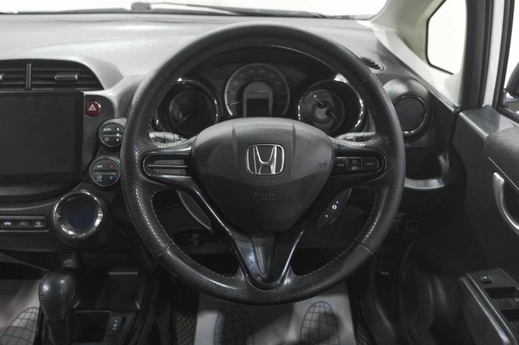 Honda Fit Shuttle 12 из 22