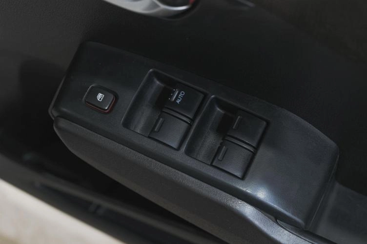 Honda Fit Shuttle 14 из 22