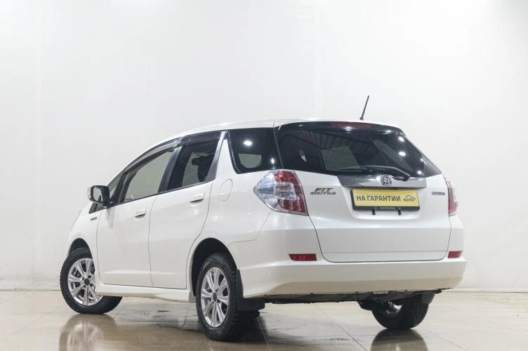 Honda Fit Shuttle 4 из 6