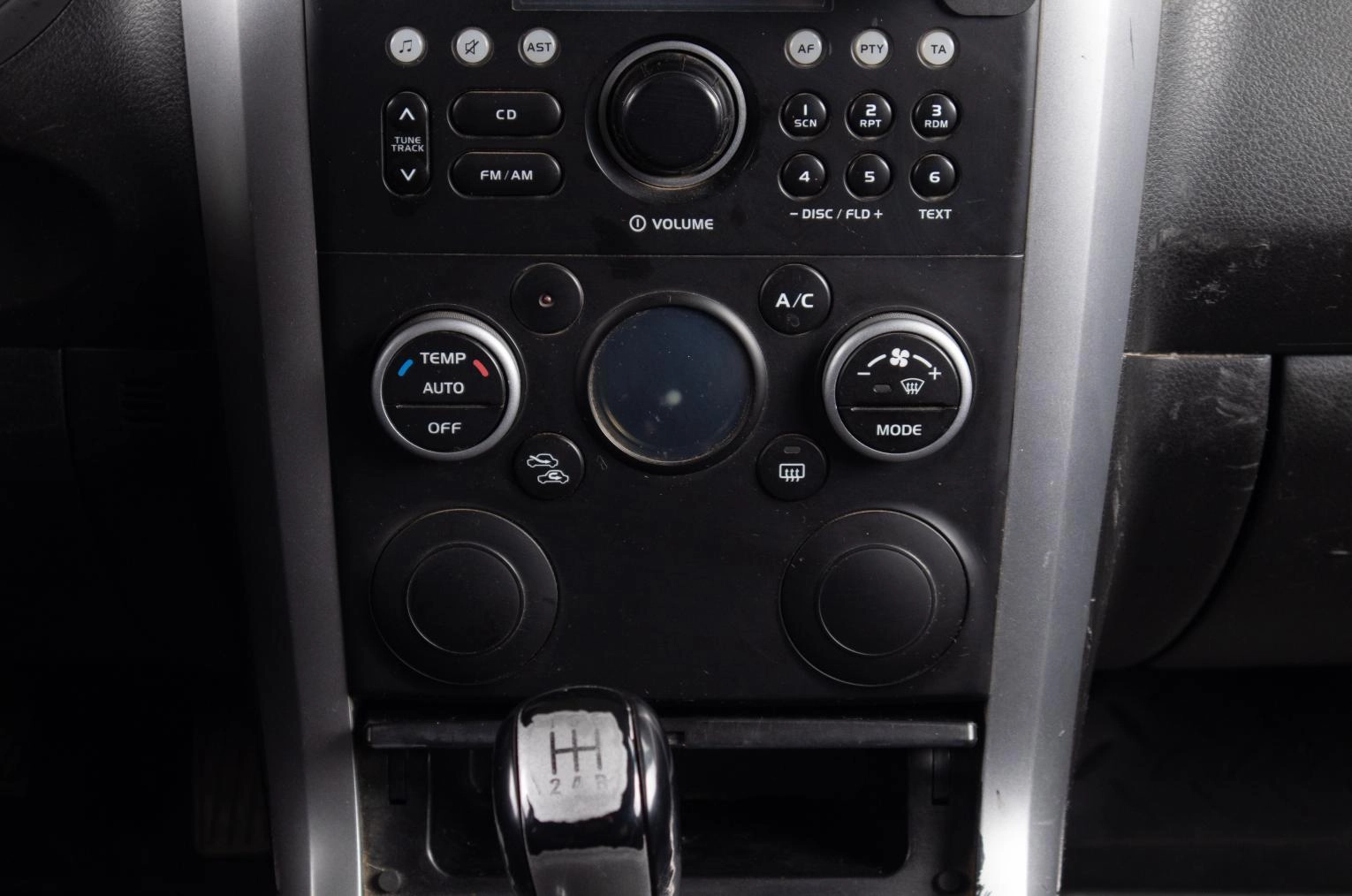 Suzuki Grand Vitara 12 из 16