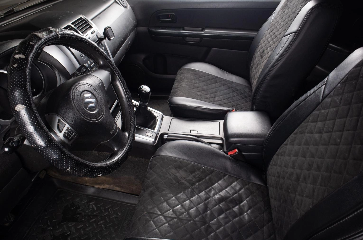 Suzuki Grand Vitara 14 из 16