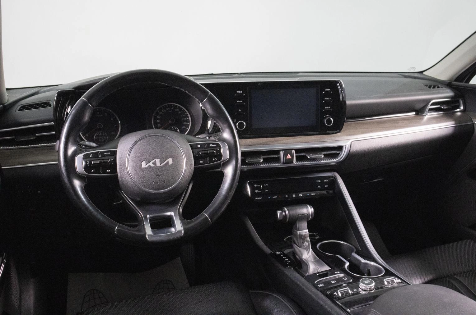 KIA K5 11 из 20