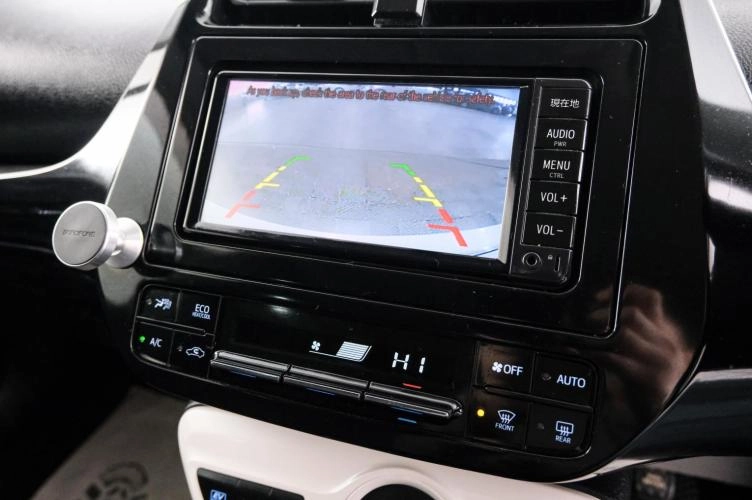 Toyota Prius 14 из 20