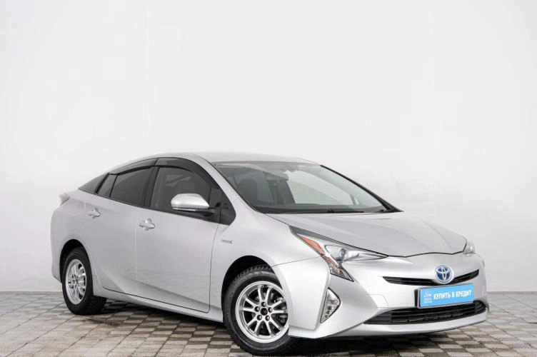Toyota Prius 1 из 5