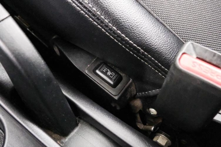 Citroen C-Crosser 18 из 23