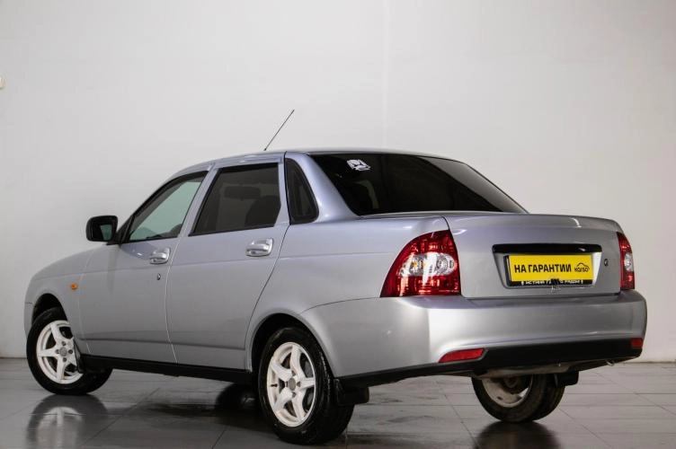 ВАЗ (LADA) Priora 4 из 6
