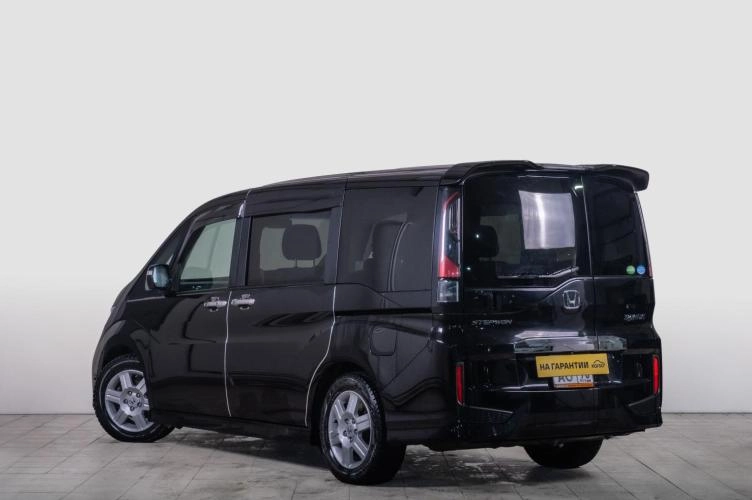 Honda Stepwgn Spada 5 из 5