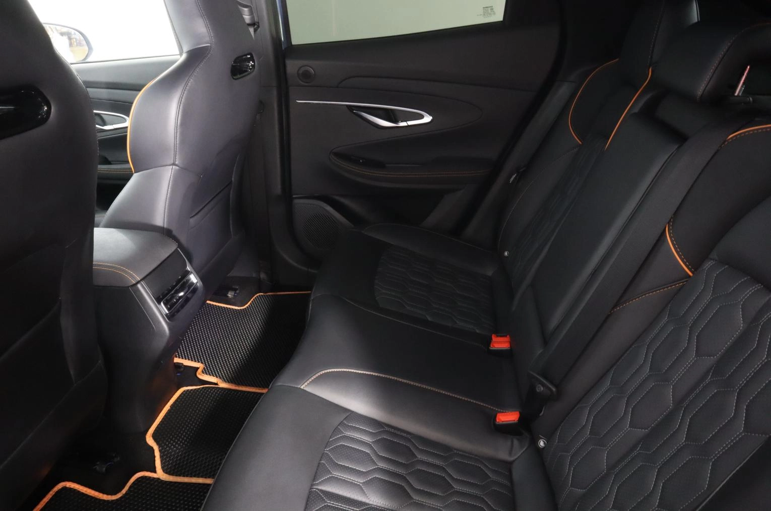 Changan UNI-T 9 из 26