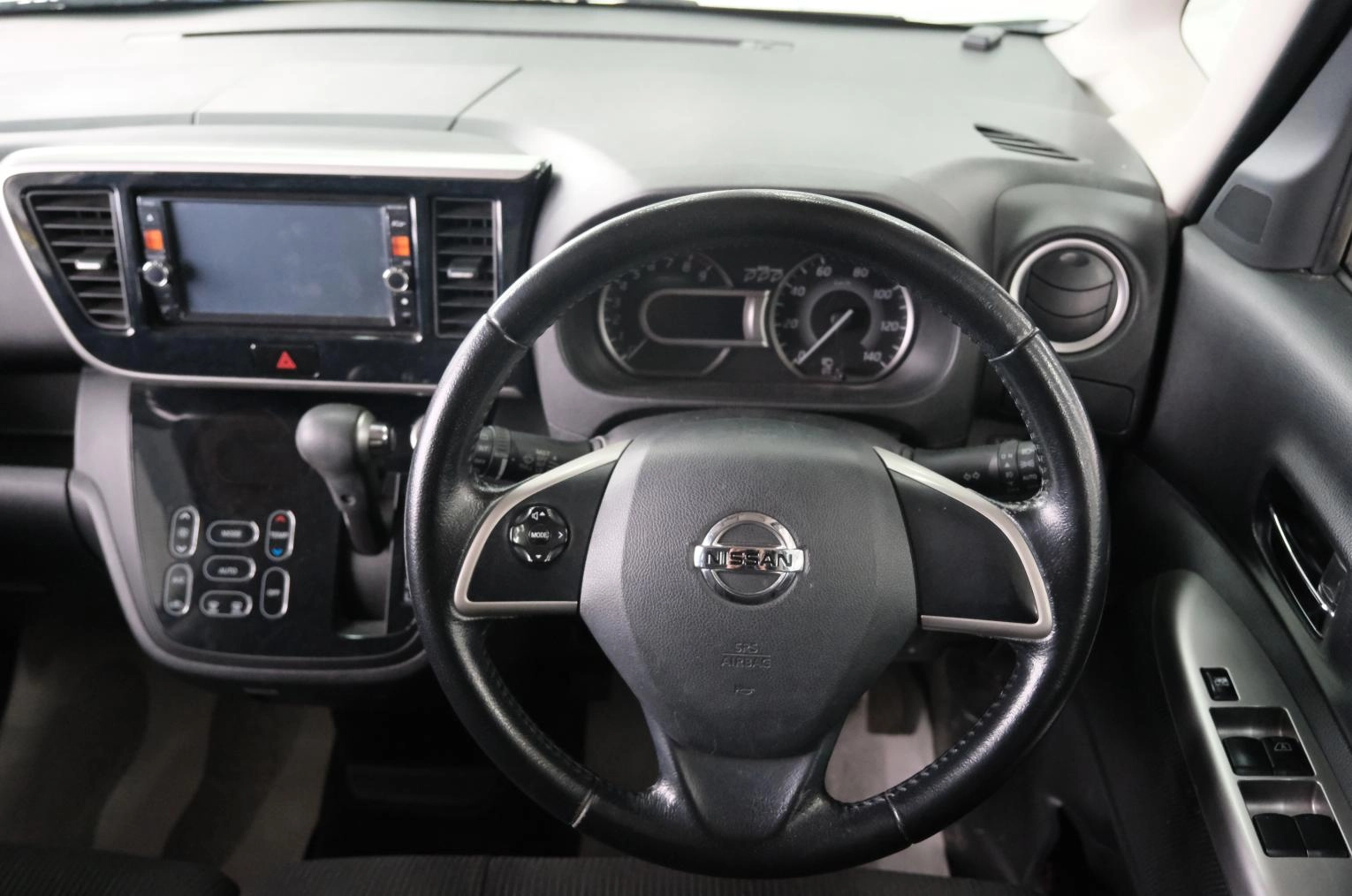 Nissan Dayz Roox 11 из 20