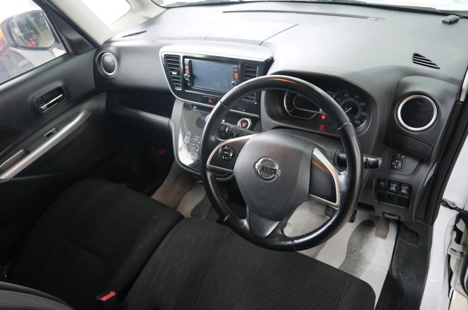 Nissan Dayz Roox 10 из 20