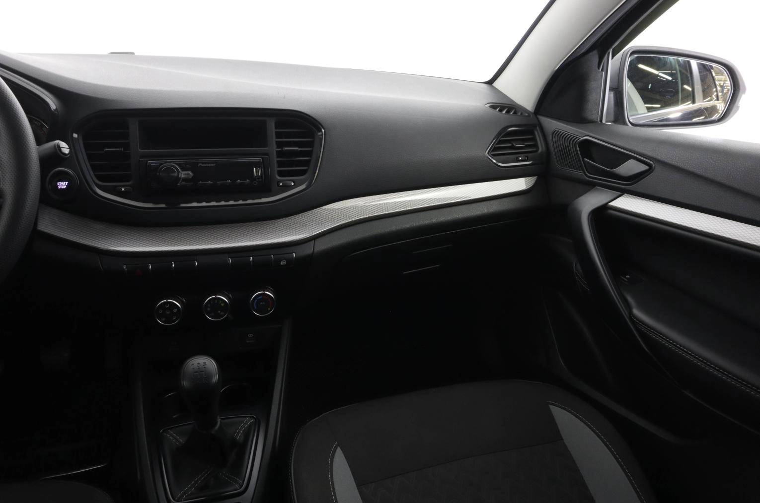 ВАЗ (LADA) Vesta 14 из 18