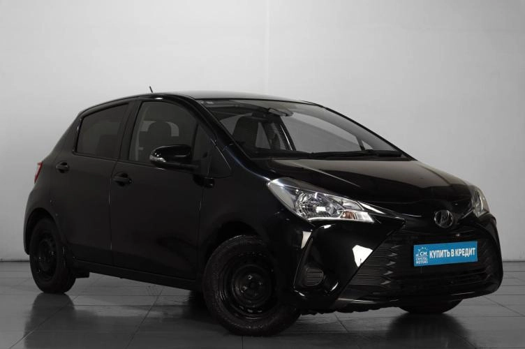 Toyota Vitz 1 из 5