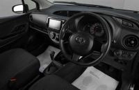 Toyota Vitz 6 из 15