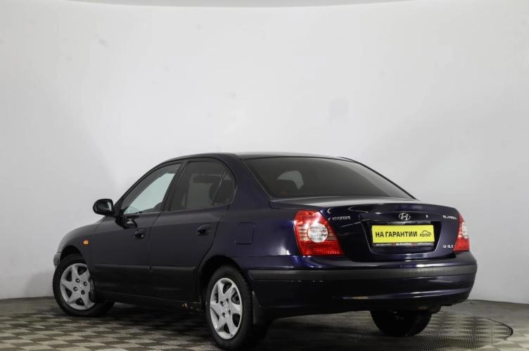 Hyundai Elantra 6 из 6