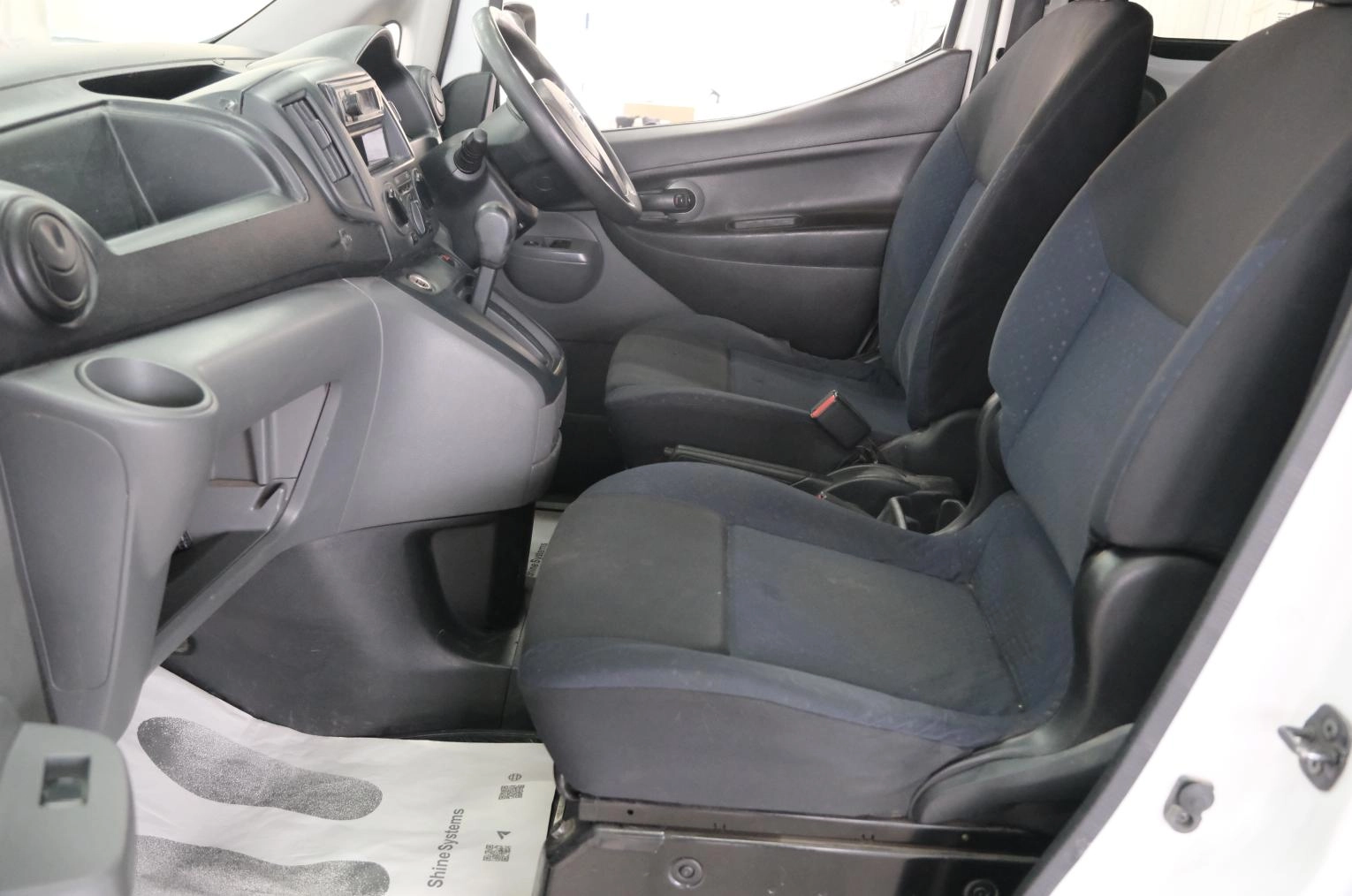 Nissan NV200 17 из 20