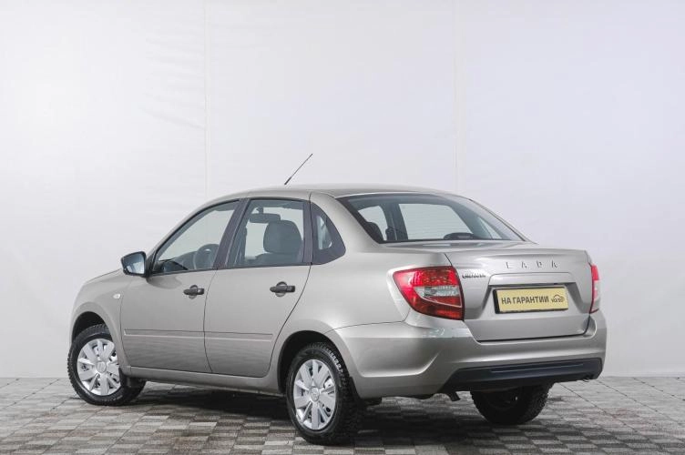 ВАЗ (LADA) Granta 4 из 5