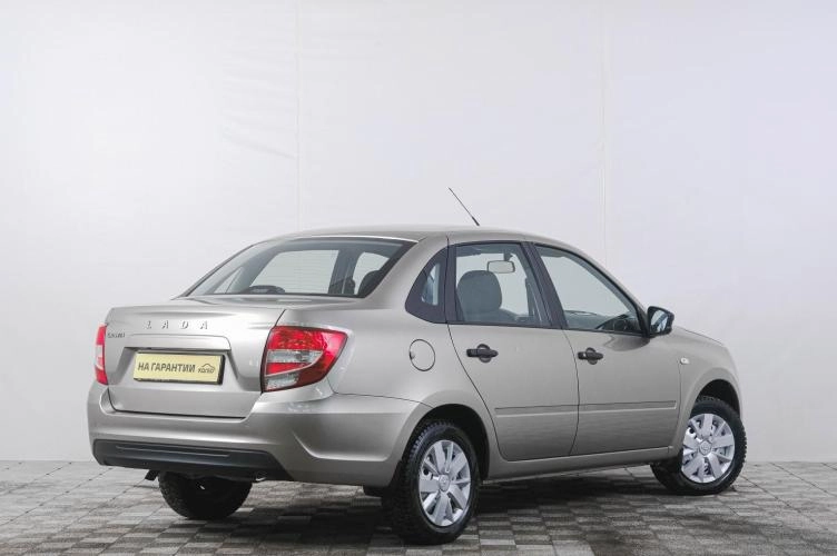 ВАЗ (LADA) Granta 6 из 21