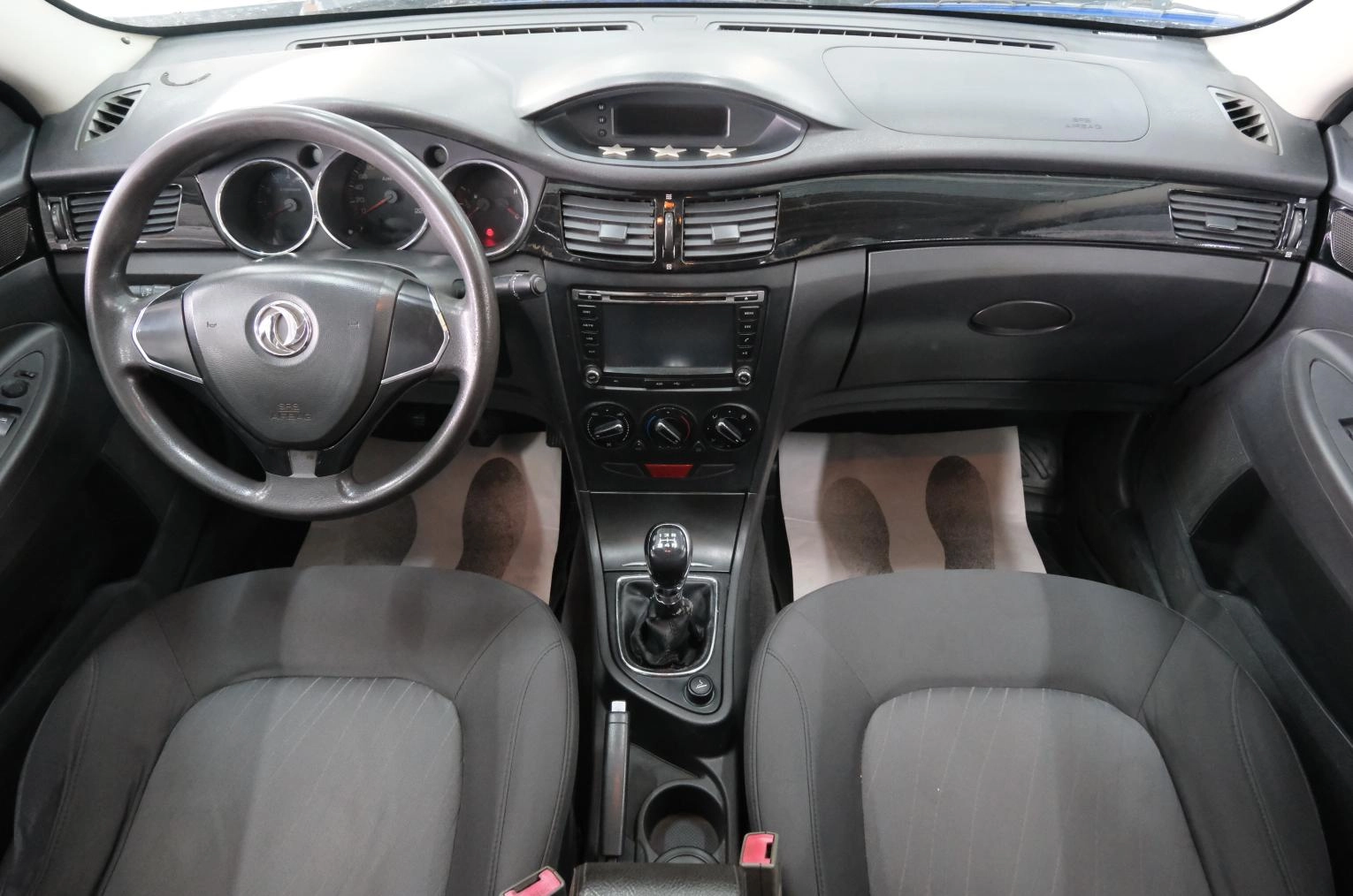 Dongfeng S30 11 из 20