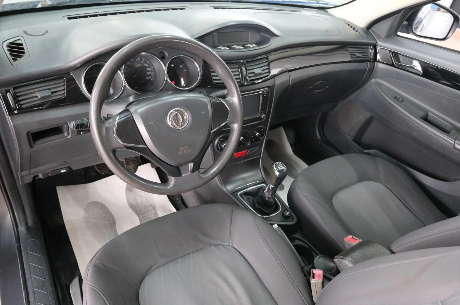 Dongfeng S30 9 из 20
