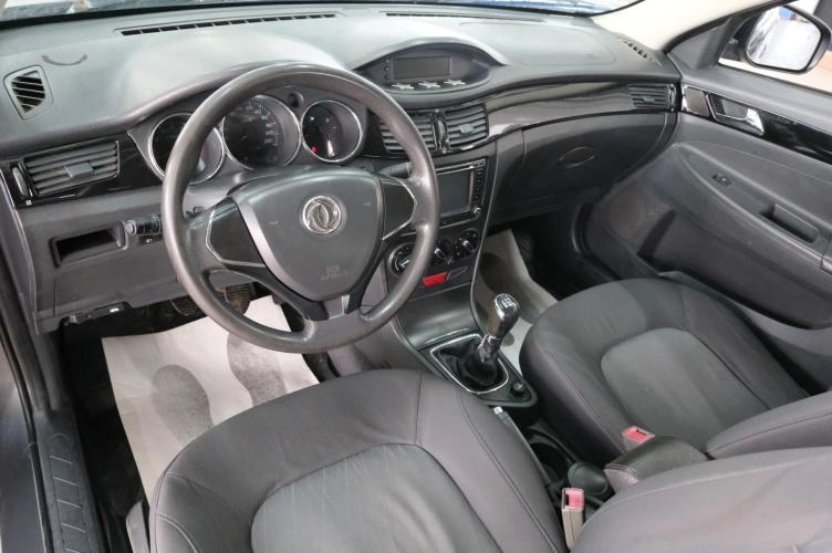 Dongfeng S30 9 из 20