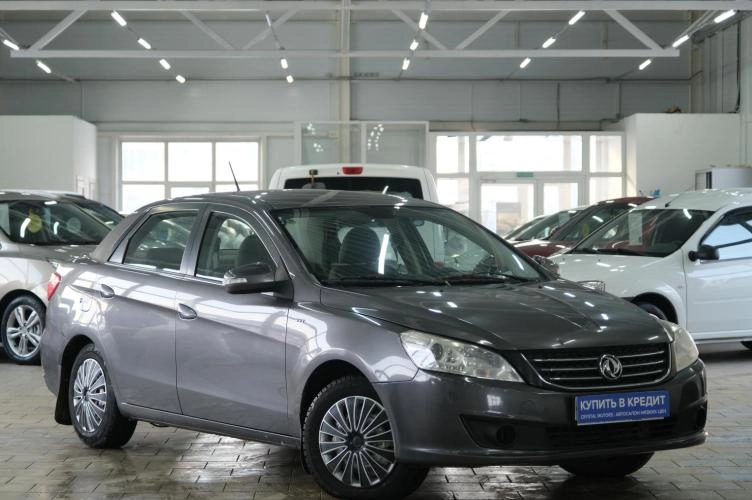 Dongfeng S30 1 из 6