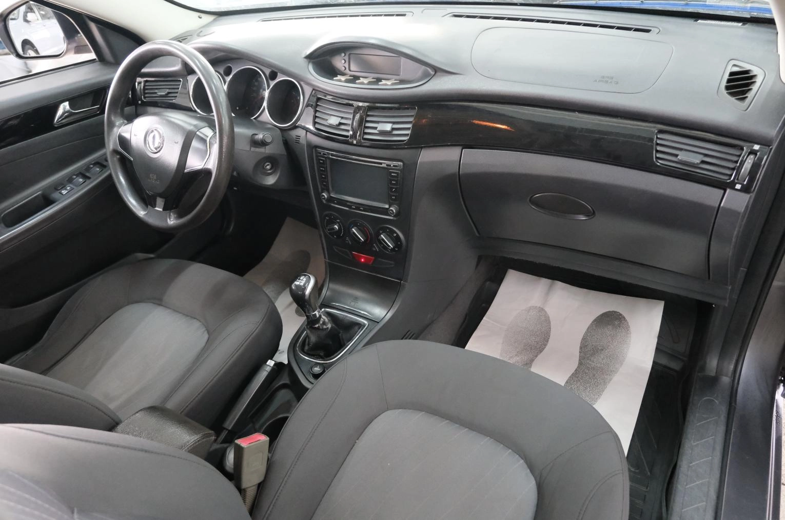 Dongfeng S30 16 из 20