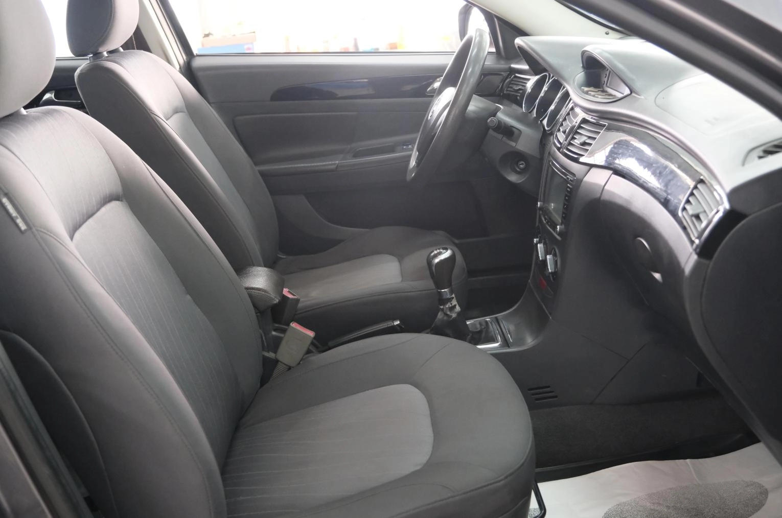 Dongfeng S30 17 из 20
