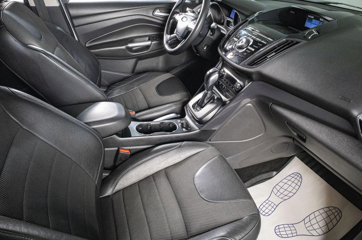 Ford Kuga 9 из 19