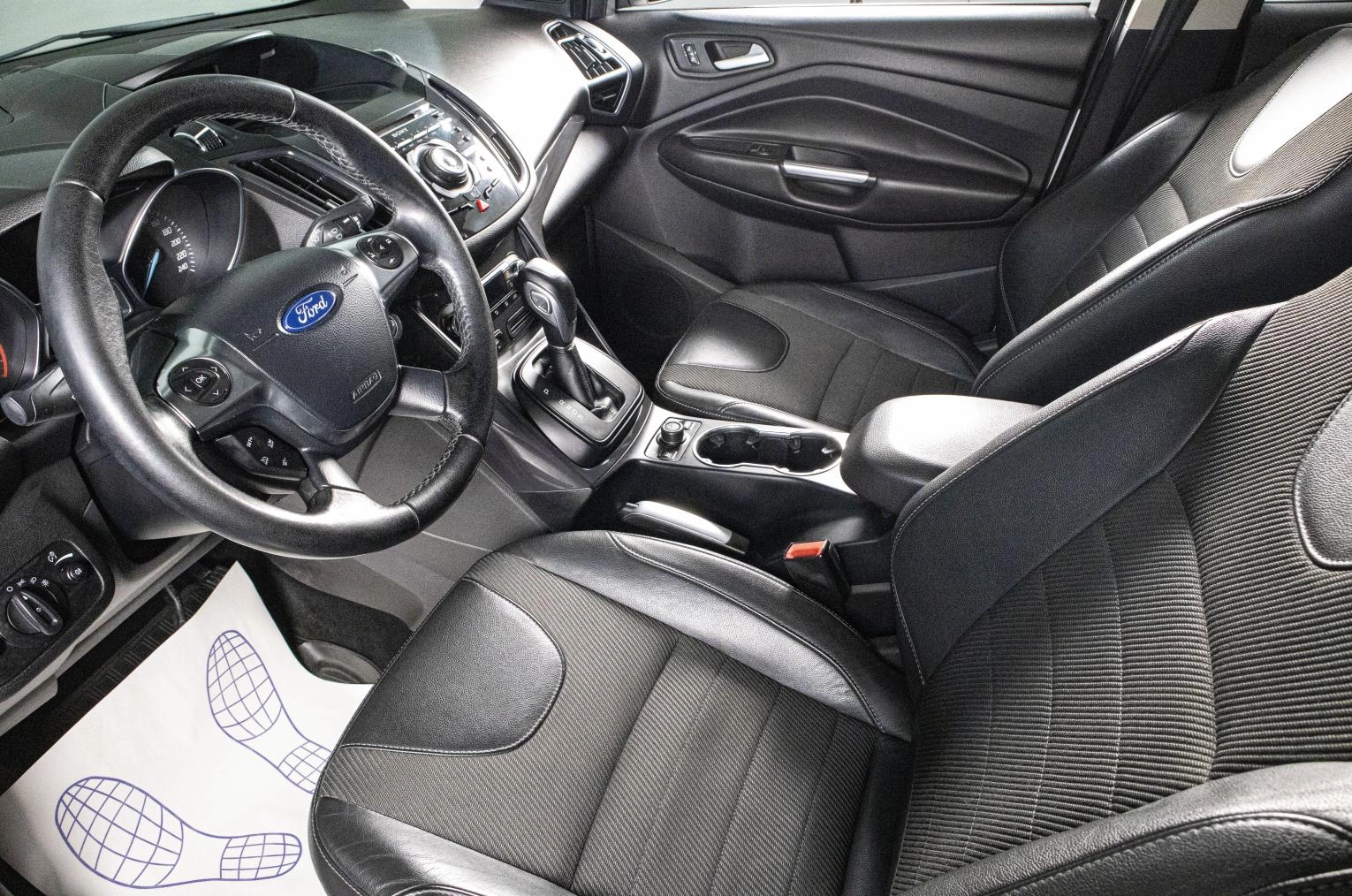 Ford Kuga 8 из 19